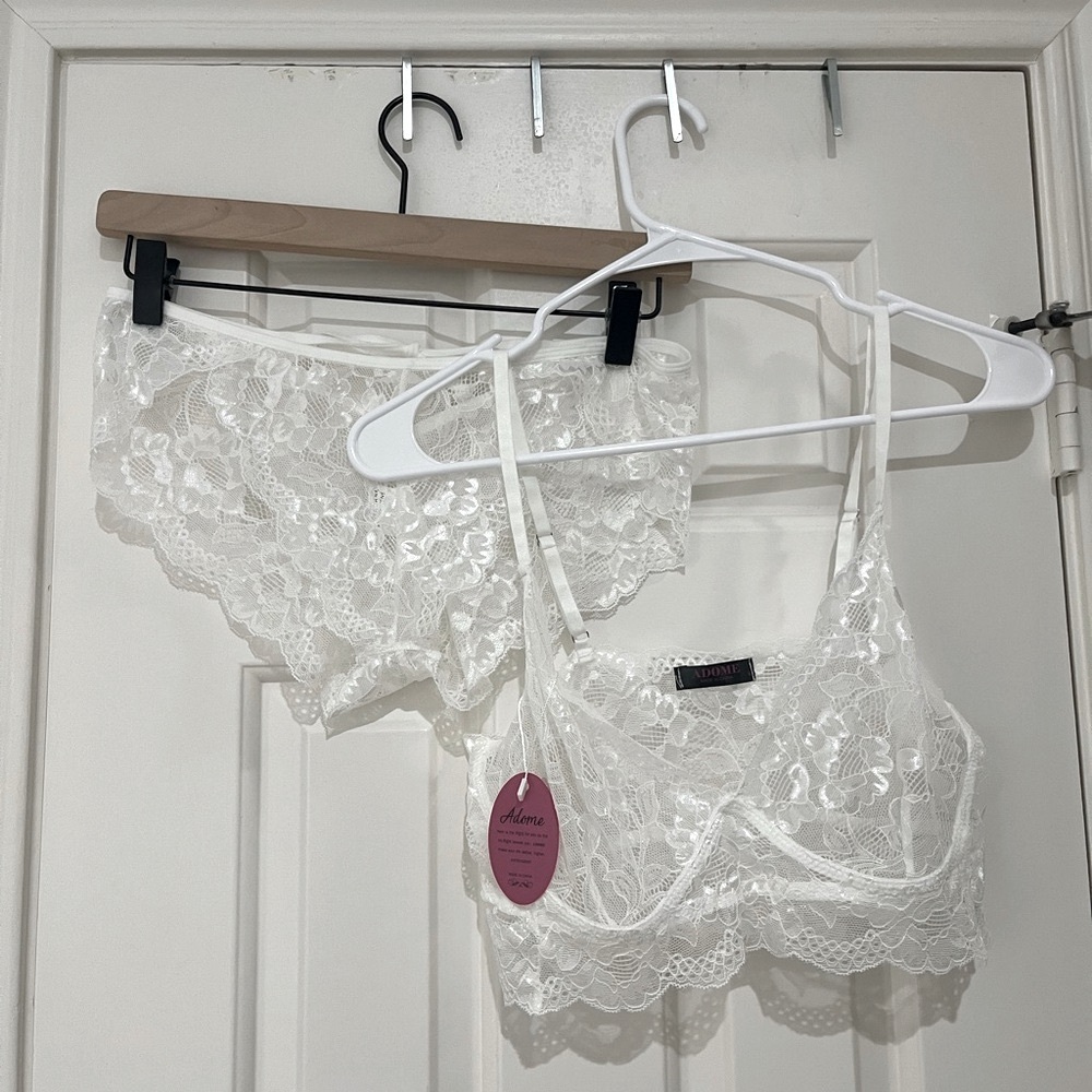 Adome NWT Two Piece White Lace Lingerie Set both pieces size medium